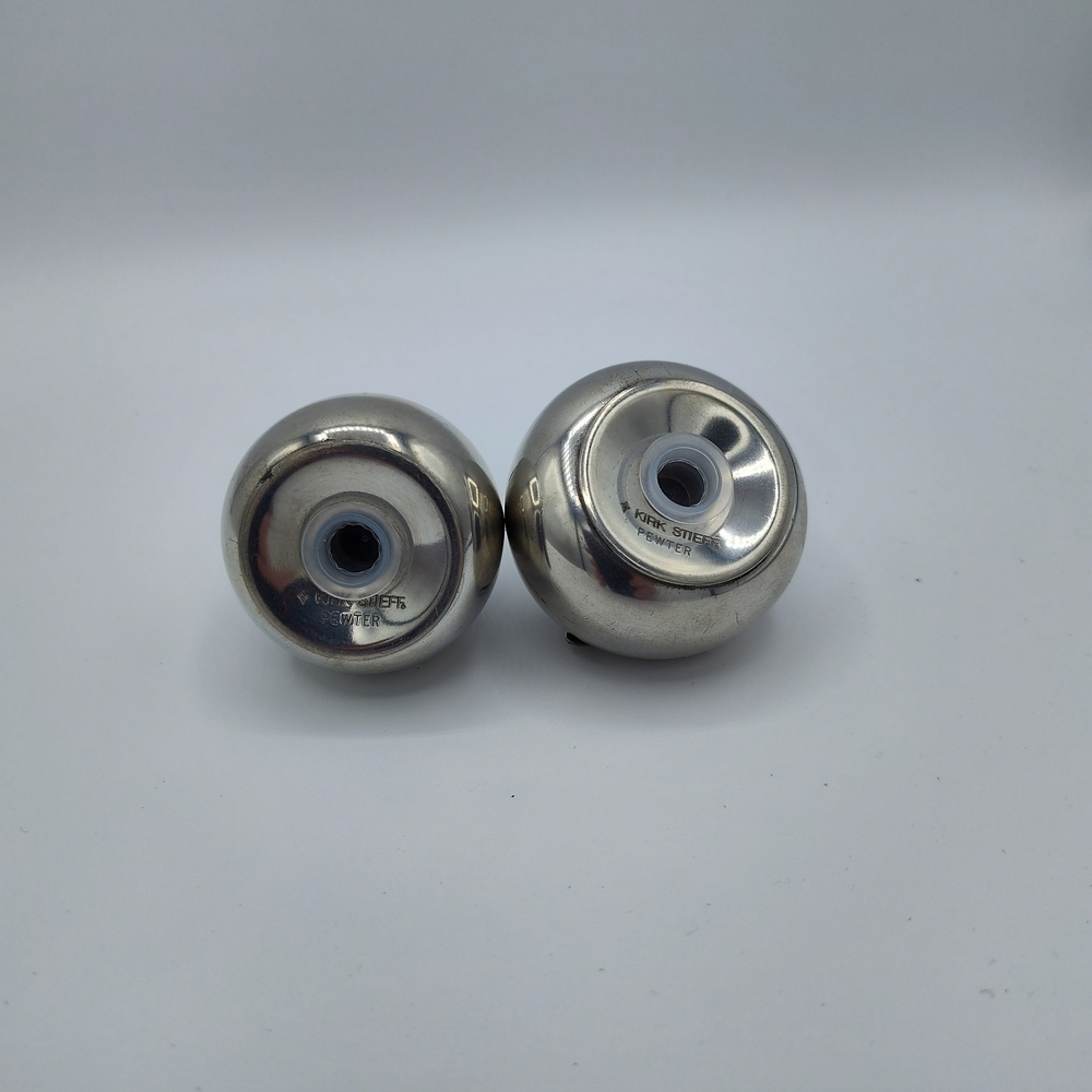 Vintage Pewter MCM Kirk Stuff Pear And Apple Salt And Pepper Shakers EVC - Picture 3 of 4
